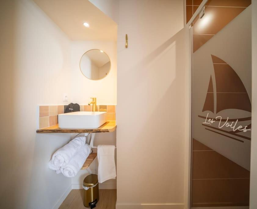Appart'Hotel & Spa "Les Voiles" Le Pere Banard Carnac Exterior photo